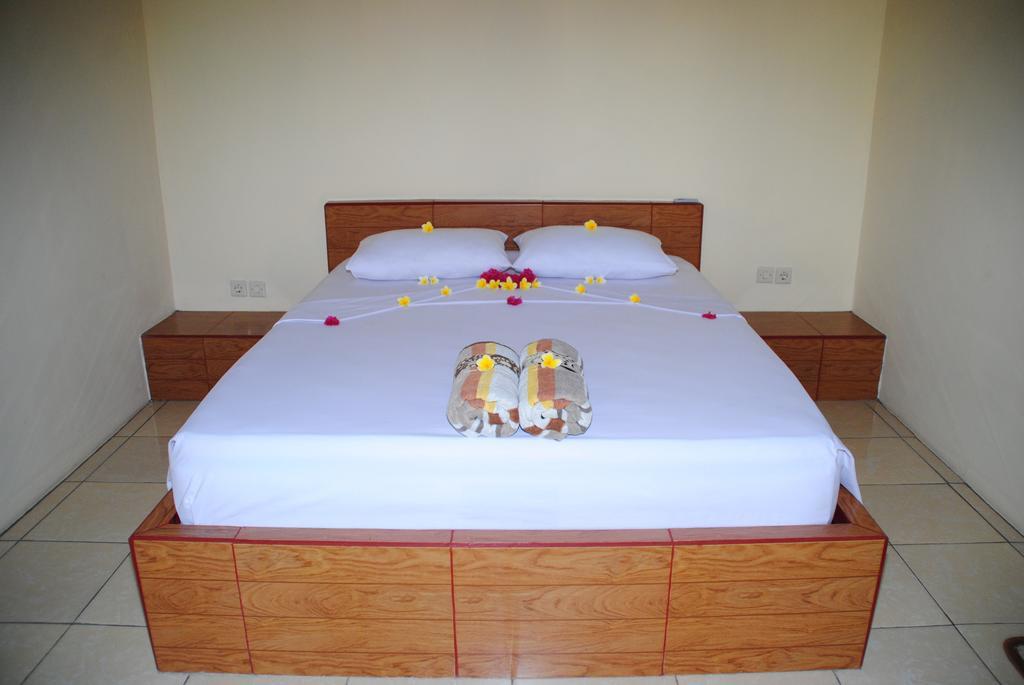 Kubu Sari Guest House ペムテラン 部屋 写真
